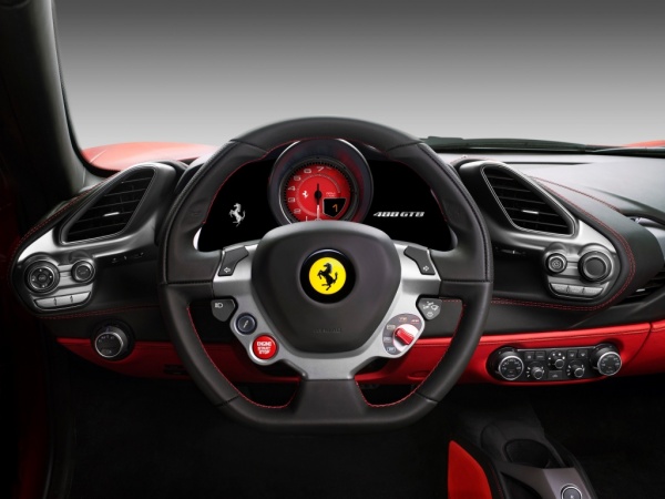 Ferrari GTC4Lusso фото